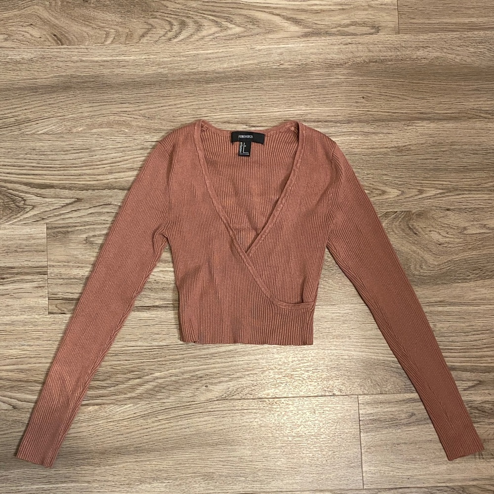 Forever 21 Dusty Pink Ribbed V-Neck Cropped Sweater